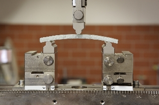 Three-point bending test on a CIPP-Liner