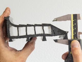 Testing of elastomers: Sealing width and contact pressure distribution